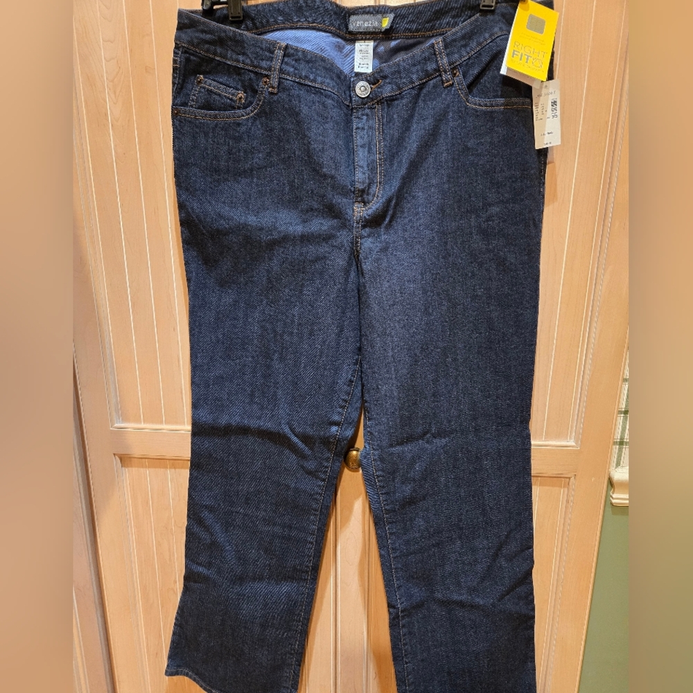 Women's Boot Cut Jeans 5 Avg